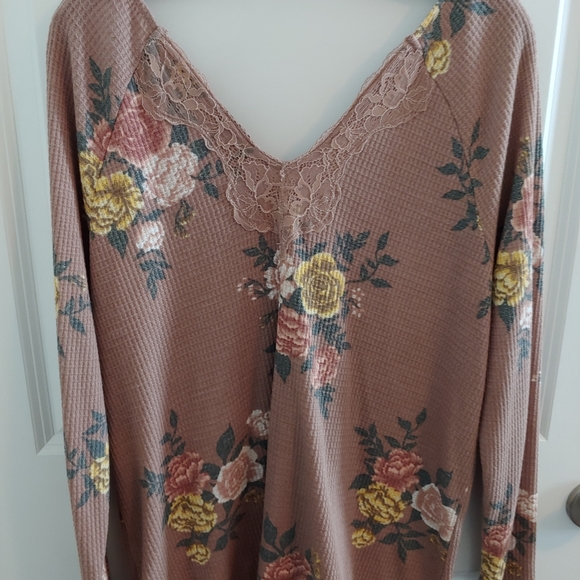 Torrid Sz 1 Top - Picture 3 of 3